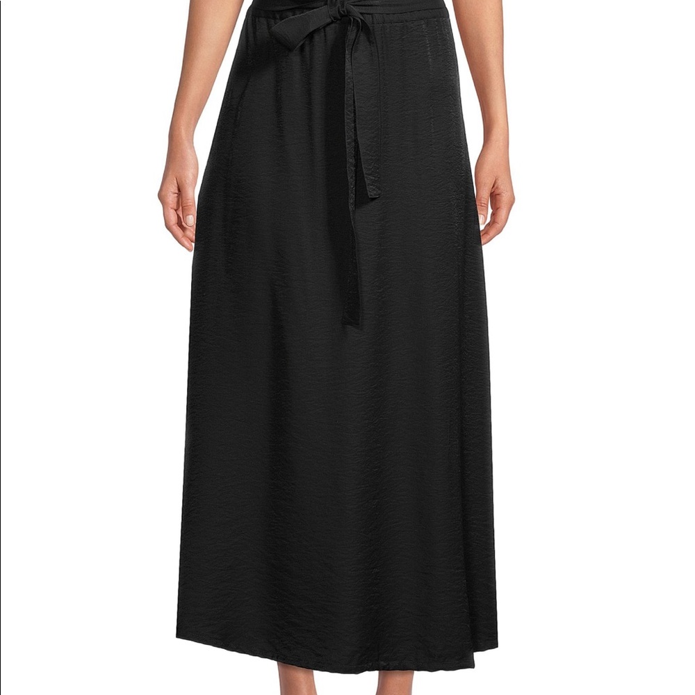 DKNY Maxi Skirt with side zipper slits, elastic waist with fabric tie belt,Large